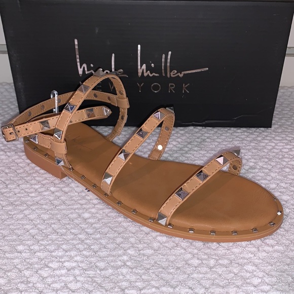 Nicole Miller Tanny Tan Sandals - Picture 2 of 12